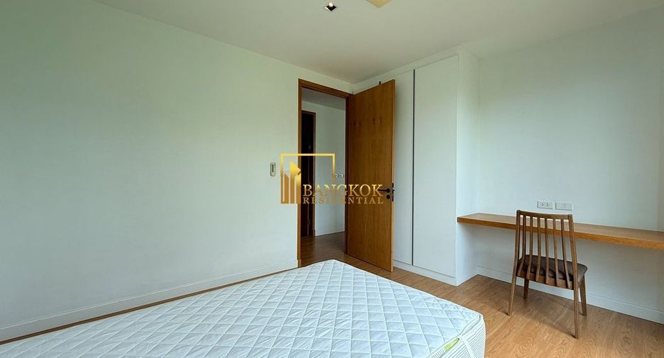 For rent 2 bedrooms apartment in Watthana, Bangkok