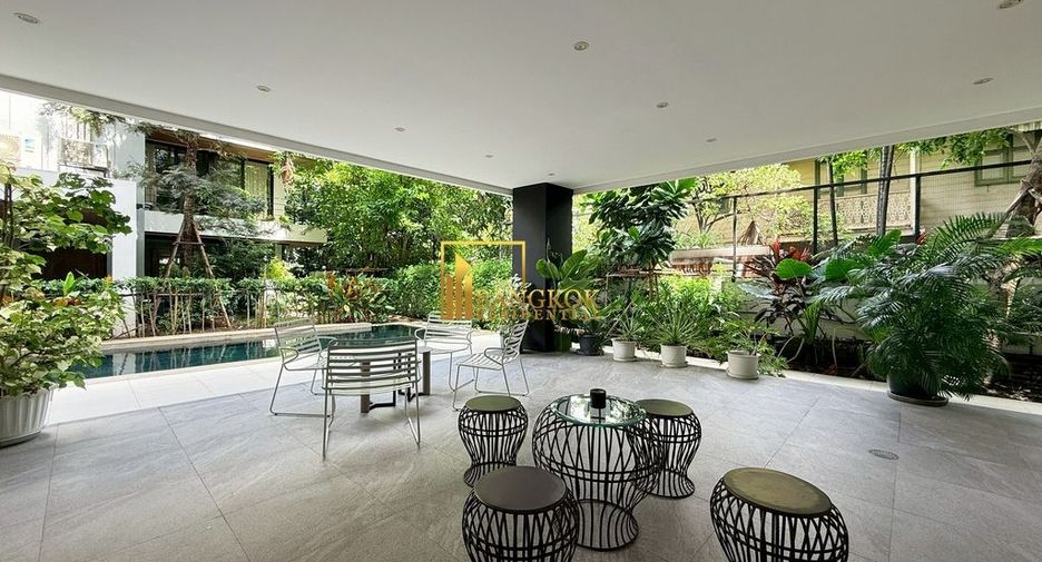 For rent 2 bedrooms apartment in Watthana, Bangkok