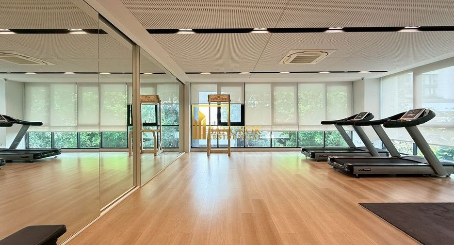 For rent 2 bedrooms apartment in Watthana, Bangkok
