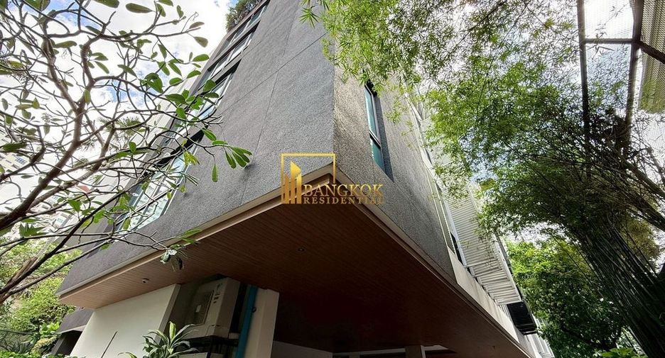 For rent 2 bedrooms apartment in Watthana, Bangkok
