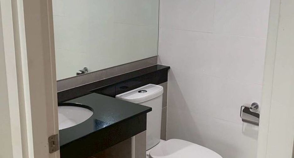 For rent 3 bedrooms house in Saraphi, Chiang Mai