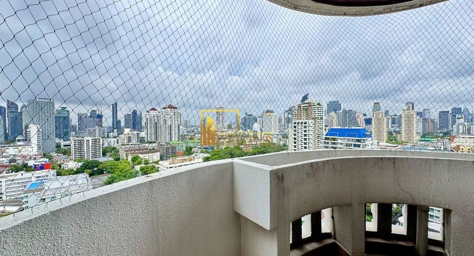 À louer 3 chambres appartement à Watthana, Bangkok