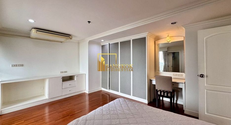 À louer 3 chambres appartement à Watthana, Bangkok