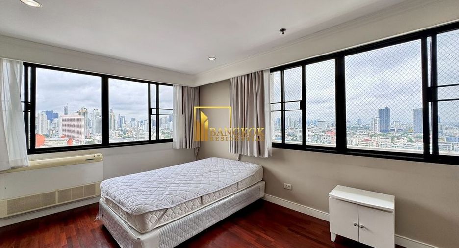 À louer 3 chambres appartement à Watthana, Bangkok