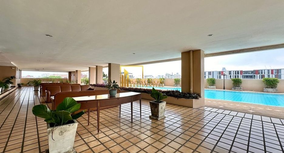 Apartamento en alquiler de 3 habitaciones en Watthana, Bangkok