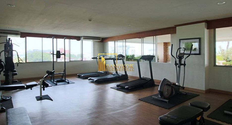 Apartamento en alquiler de 3 habitaciones en Watthana, Bangkok