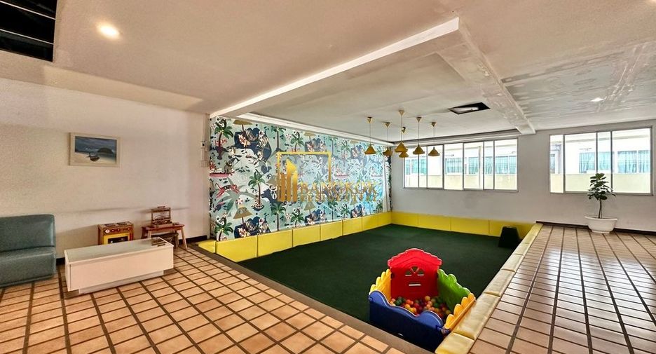 Apartamento en alquiler de 3 habitaciones en Watthana, Bangkok