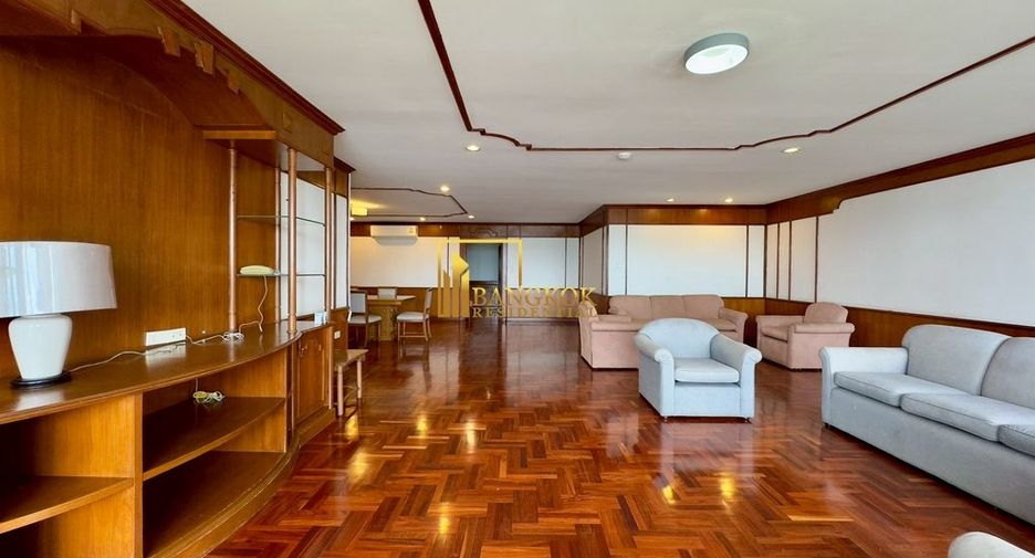 Apartamento en alquiler de 3 habitaciones en Watthana, Bangkok
