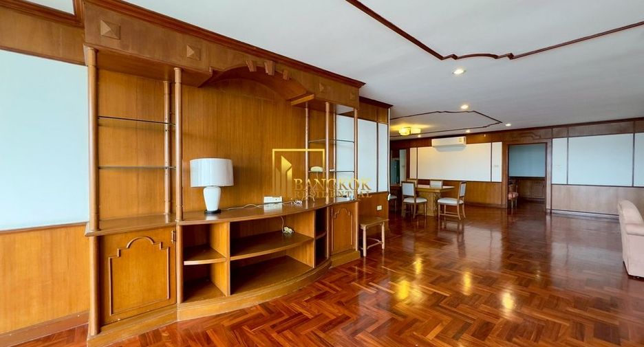 Apartamento en alquiler de 3 habitaciones en Watthana, Bangkok