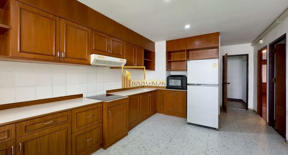 Apartamento en alquiler de 3 habitaciones en Watthana, Bangkok