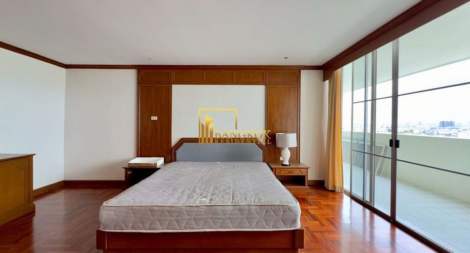 Apartamento en alquiler de 3 habitaciones en Watthana, Bangkok