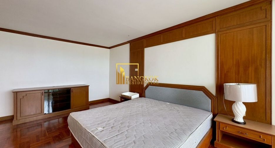 Apartamento en alquiler de 3 habitaciones en Watthana, Bangkok