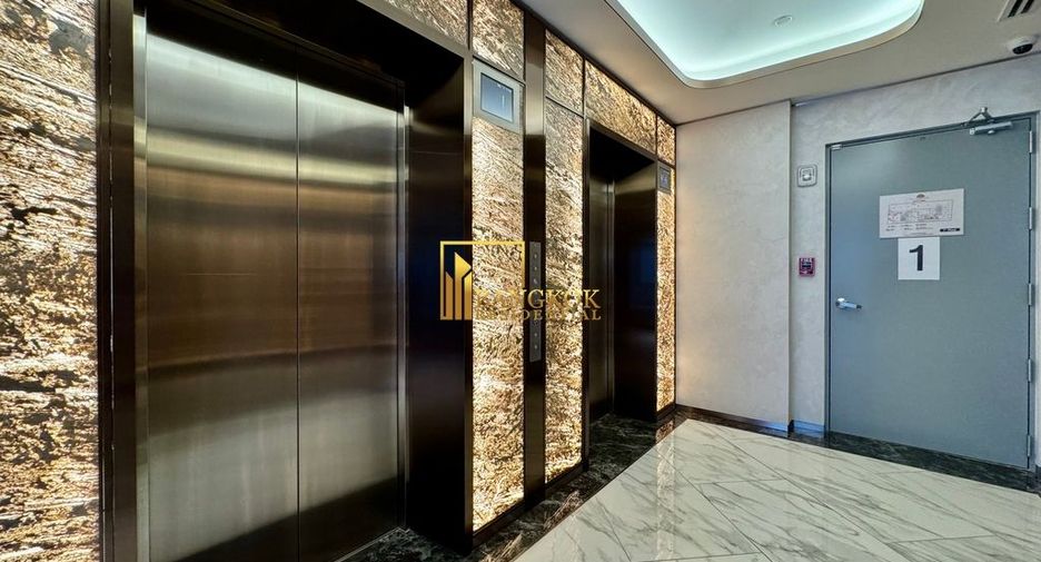For rent 2 bedrooms apartment in Watthana, Bangkok