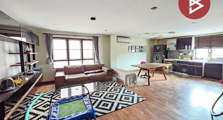For sale 4 bedrooms retail Space in Bang Lamung, Chonburi