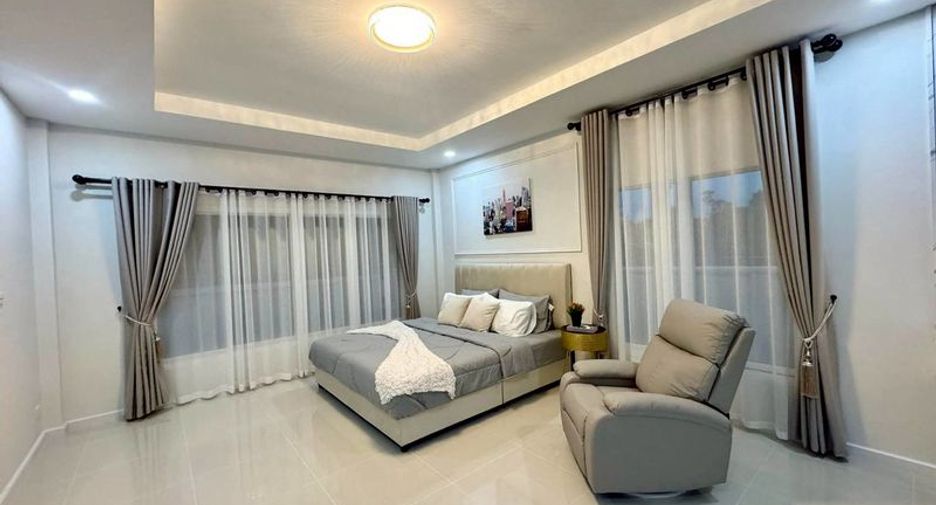 For sale 3 ベッドルーム villa in Bang Lamung, Chonburi