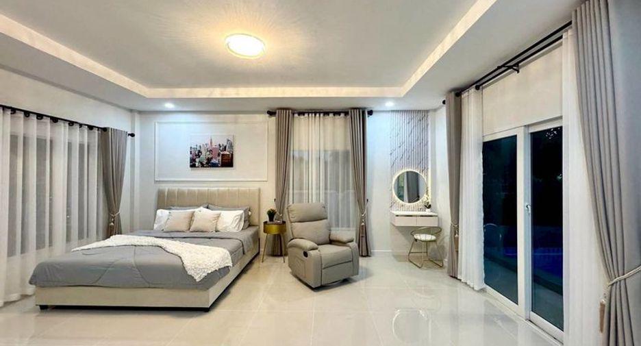 For sale 3 ベッドルーム villa in Bang Lamung, Chonburi