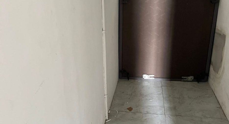 For rent and for sale 6 bedrooms condo in Huai Khwang, Bangkok