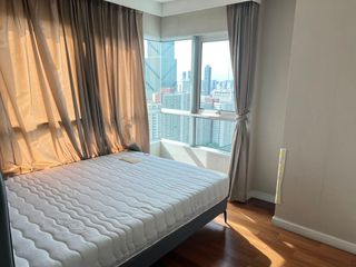 出租 和 出售 6 卧室 公寓 在 Huai Khwang, 曼谷