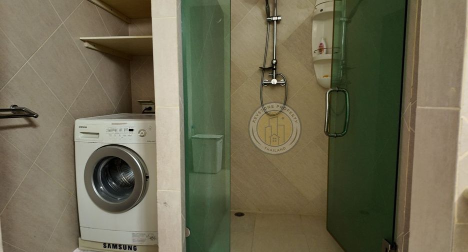 For rent 3 bedrooms condo in Bang Lamung, Chonburi