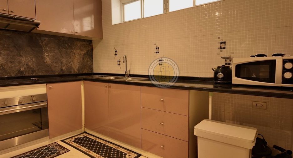 For rent 3 bedrooms condo in Bang Lamung, Chonburi