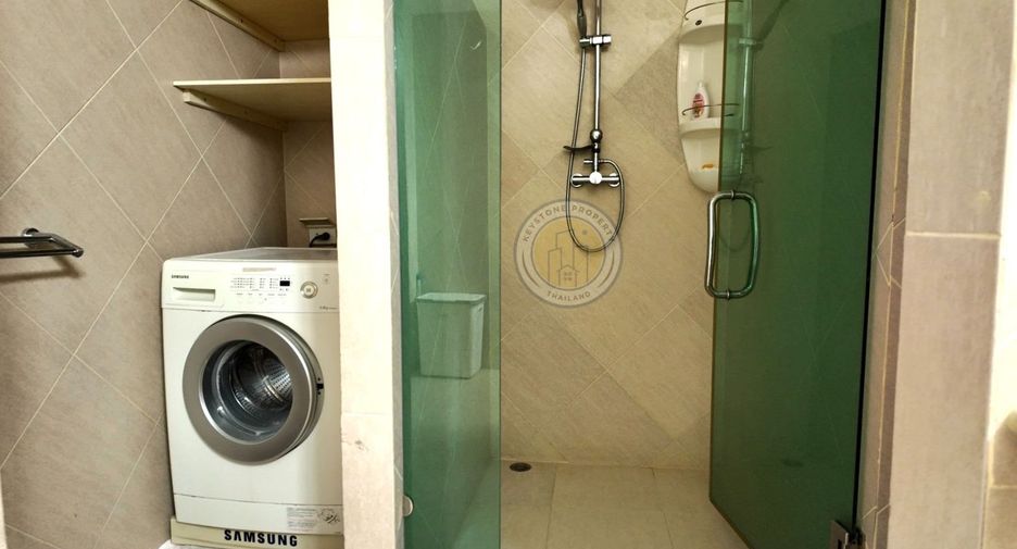 For rent 3 bedrooms condo in Bang Lamung, Chonburi