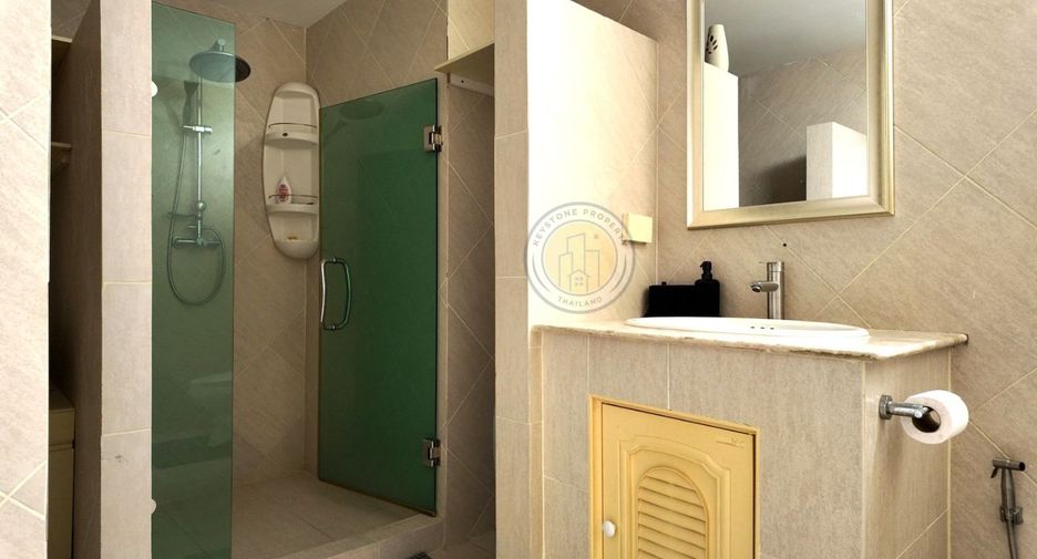 For rent 3 bedrooms condo in Bang Lamung, Chonburi
