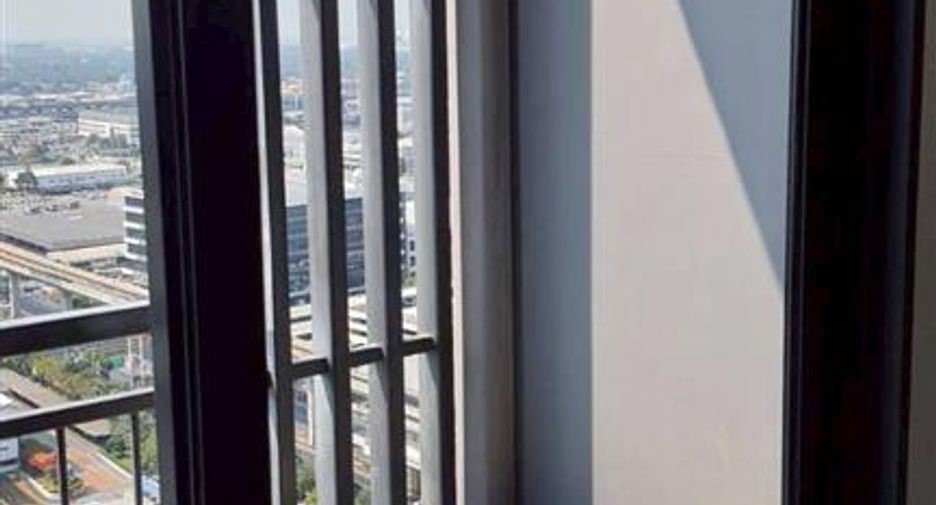 À louer et à vendre 1 chambre condo à Phra Pradaeng, Samut Prakan