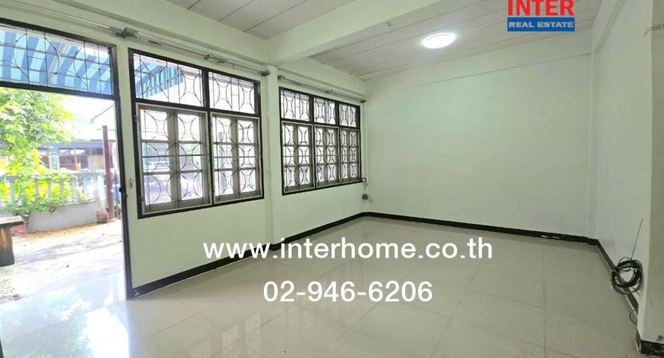 For sale 4 bedrooms townhouse in Thanyaburi, Pathum Thani
