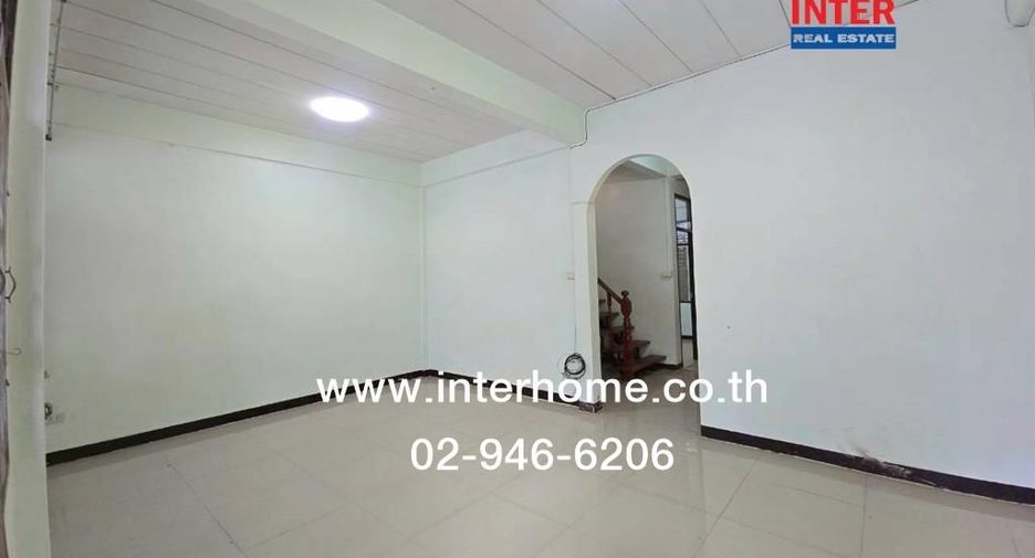 For sale 4 bedrooms townhouse in Thanyaburi, Pathum Thani