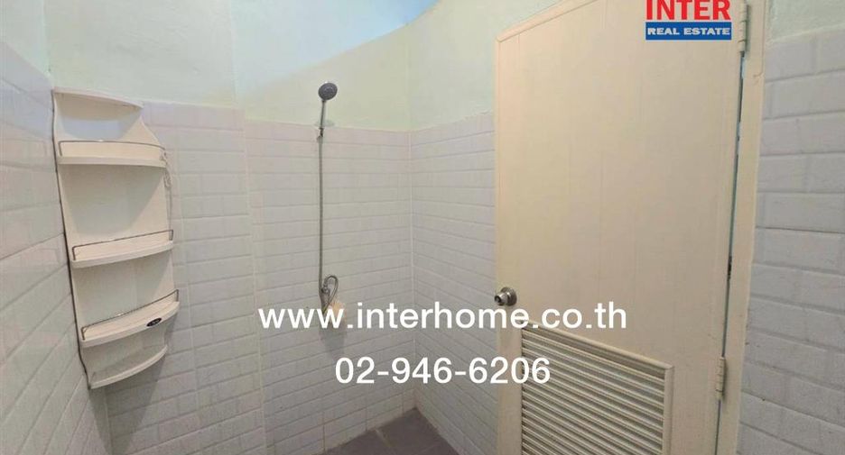 For sale 4 bedrooms townhouse in Thanyaburi, Pathum Thani