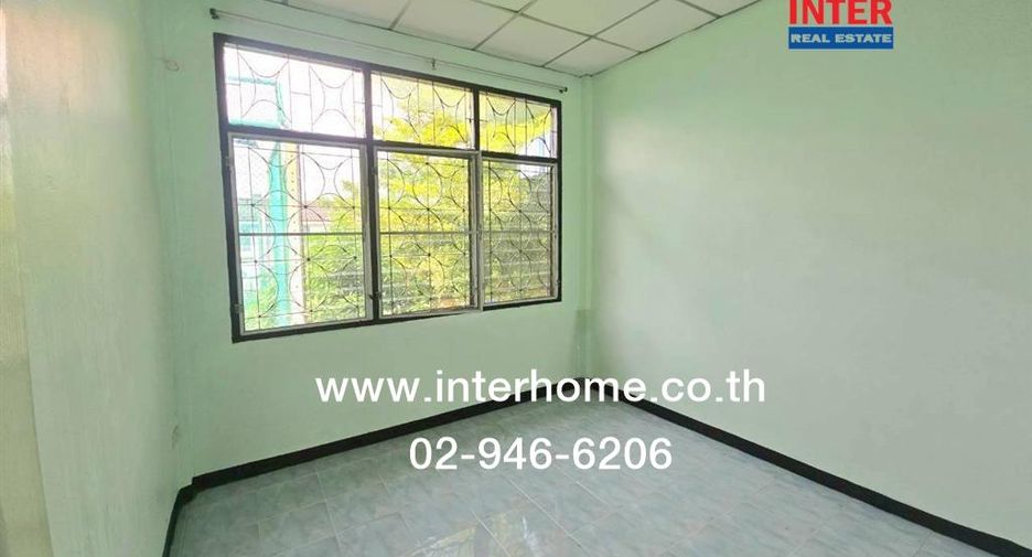 For sale 4 bedrooms townhouse in Thanyaburi, Pathum Thani