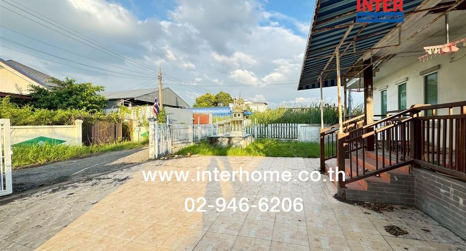 For sale 3 bedrooms house in Mueang Pathum Thani, Pathum Thani