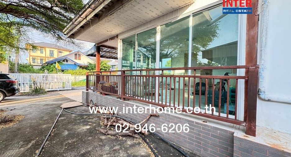 For sale 3 bedrooms house in Mueang Pathum Thani, Pathum Thani