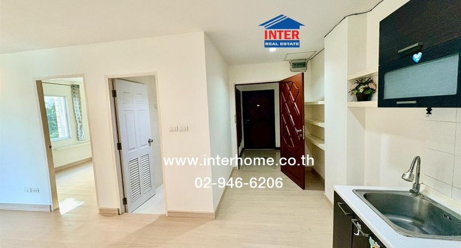For sale 2 bedrooms condo in Lat Phrao, Bangkok