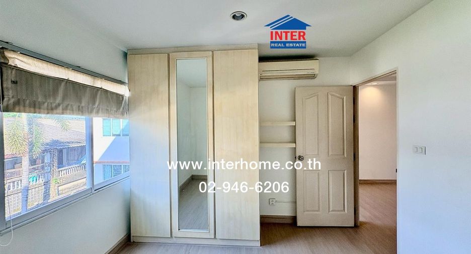 For sale 2 bedrooms condo in Lat Phrao, Bangkok