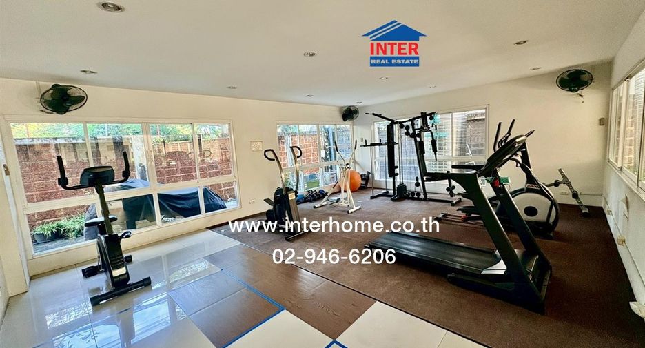 For sale 2 bedrooms condo in Lat Phrao, Bangkok