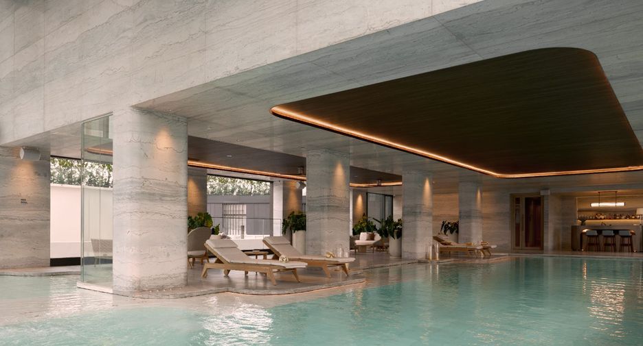 For sale 5 ベッドルーム condo in Khlong Toei, Bangkok