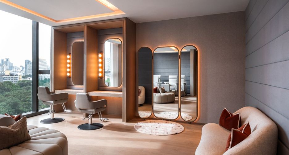 For sale 5 ベッドルーム condo in Khlong Toei, Bangkok