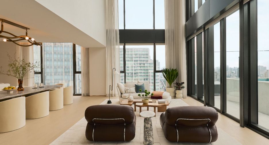 For sale 5 ベッドルーム condo in Khlong Toei, Bangkok