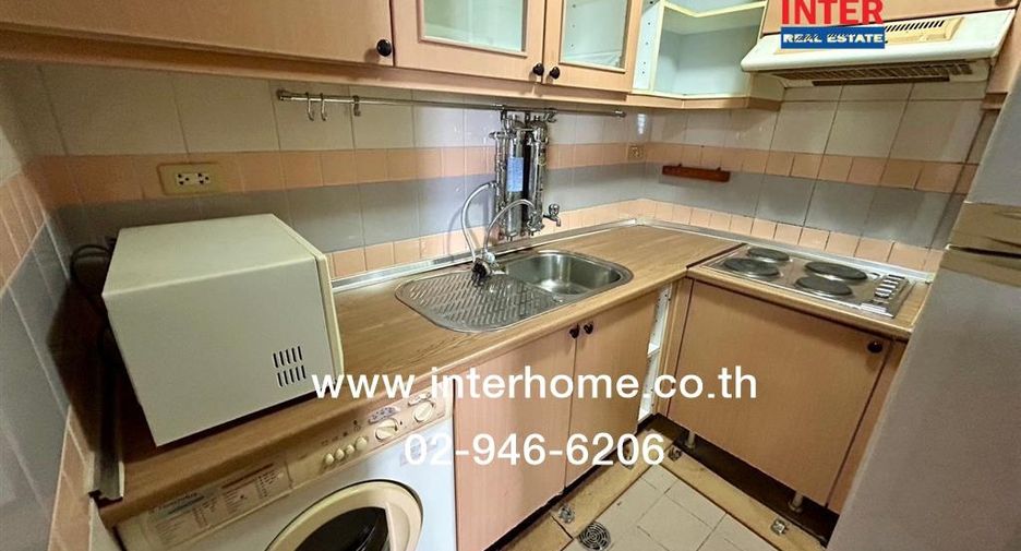 Condo en venta de 3 habitaciones en Yan Nawa, Bangkok