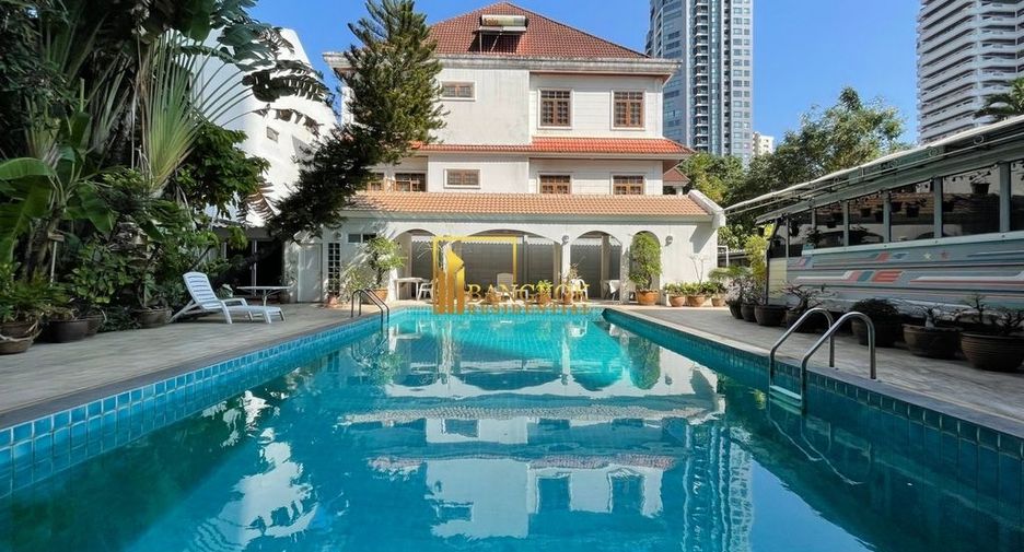 Apartment zur Miete mit 3 Zimmer in Watthana, Bangkok