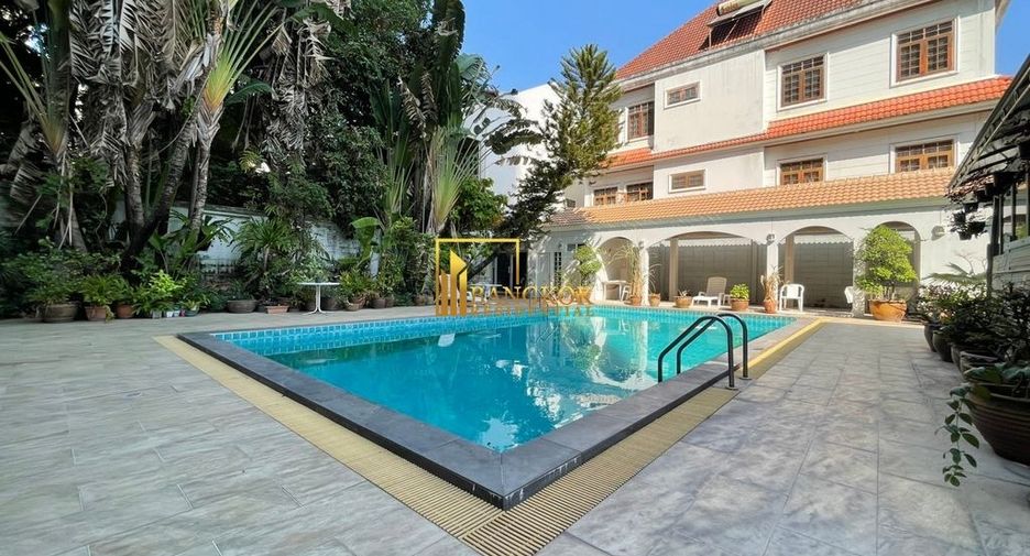 Apartment zur Miete mit 3 Zimmer in Watthana, Bangkok