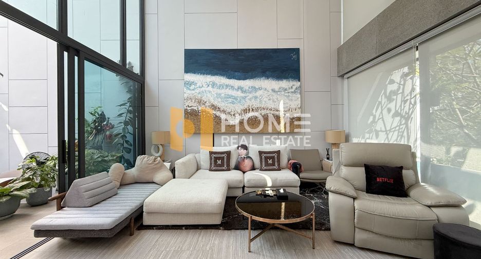 For sale 3 bedrooms townhouse in Suan Luang, Bangkok