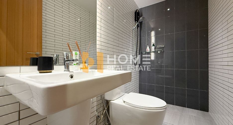 For sale 3 bedrooms townhouse in Suan Luang, Bangkok
