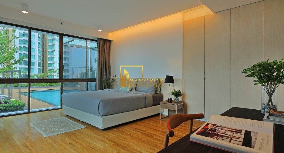 For rent 3 bedrooms apartment in Watthana, Bangkok