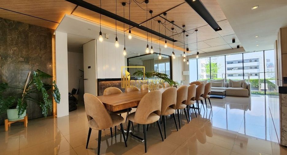 For rent 3 bedrooms apartment in Watthana, Bangkok
