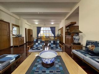 For rent 3 bedrooms apartment in Pathum Wan, Bangkok