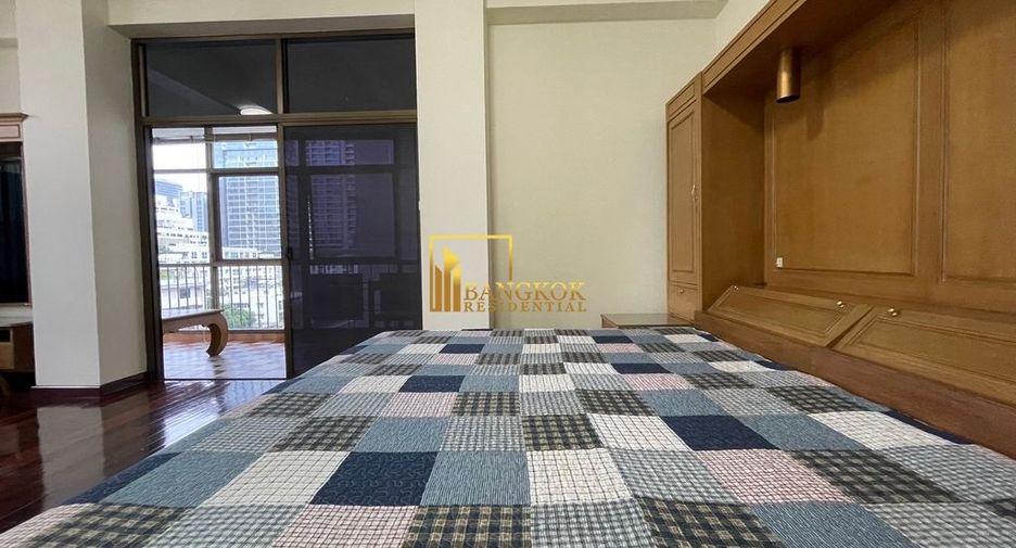 For rent 3 bedrooms apartment in Pathum Wan, Bangkok