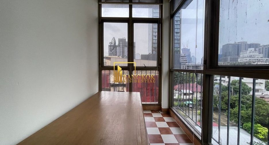 For rent 3 bedrooms apartment in Pathum Wan, Bangkok