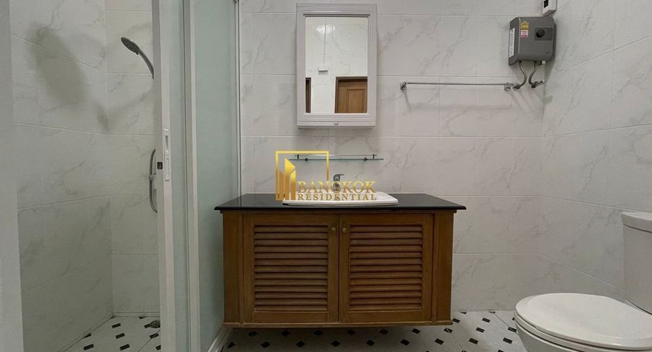 For rent 3 bedrooms apartment in Pathum Wan, Bangkok